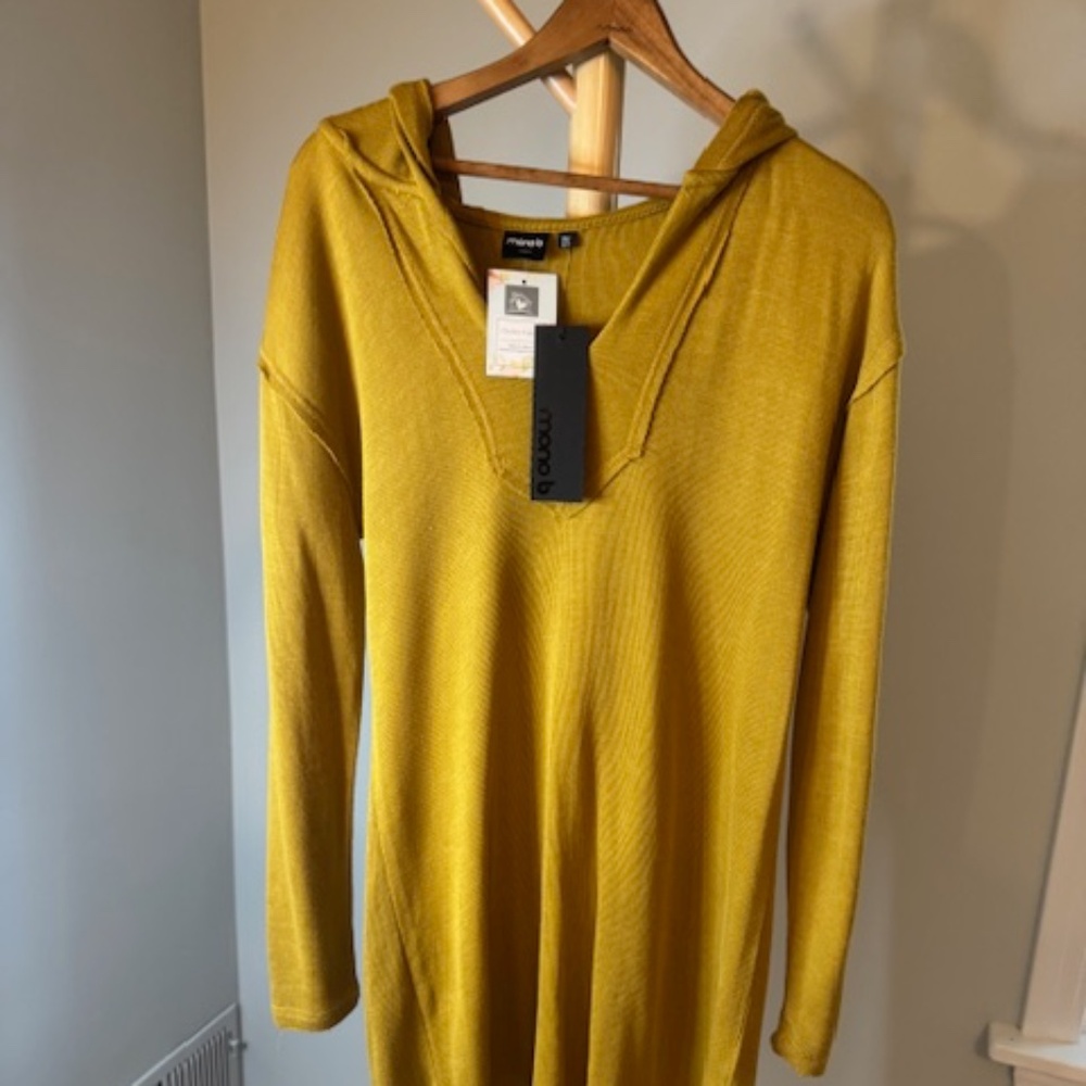 mono b tunic, one size, NWT